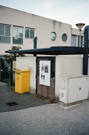 l'accrochage · entrée du quartier