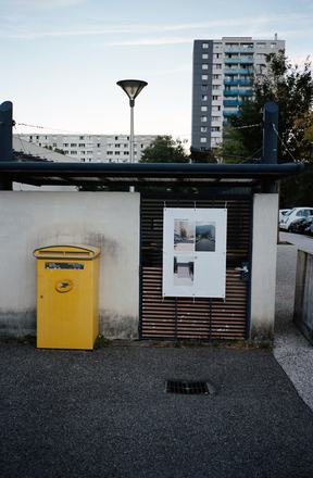 l'accrochage · entrée du quartier