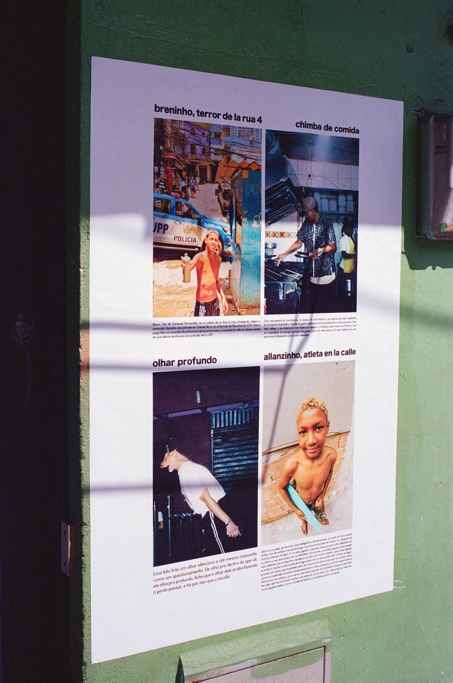 l'accrochage · le mur vert