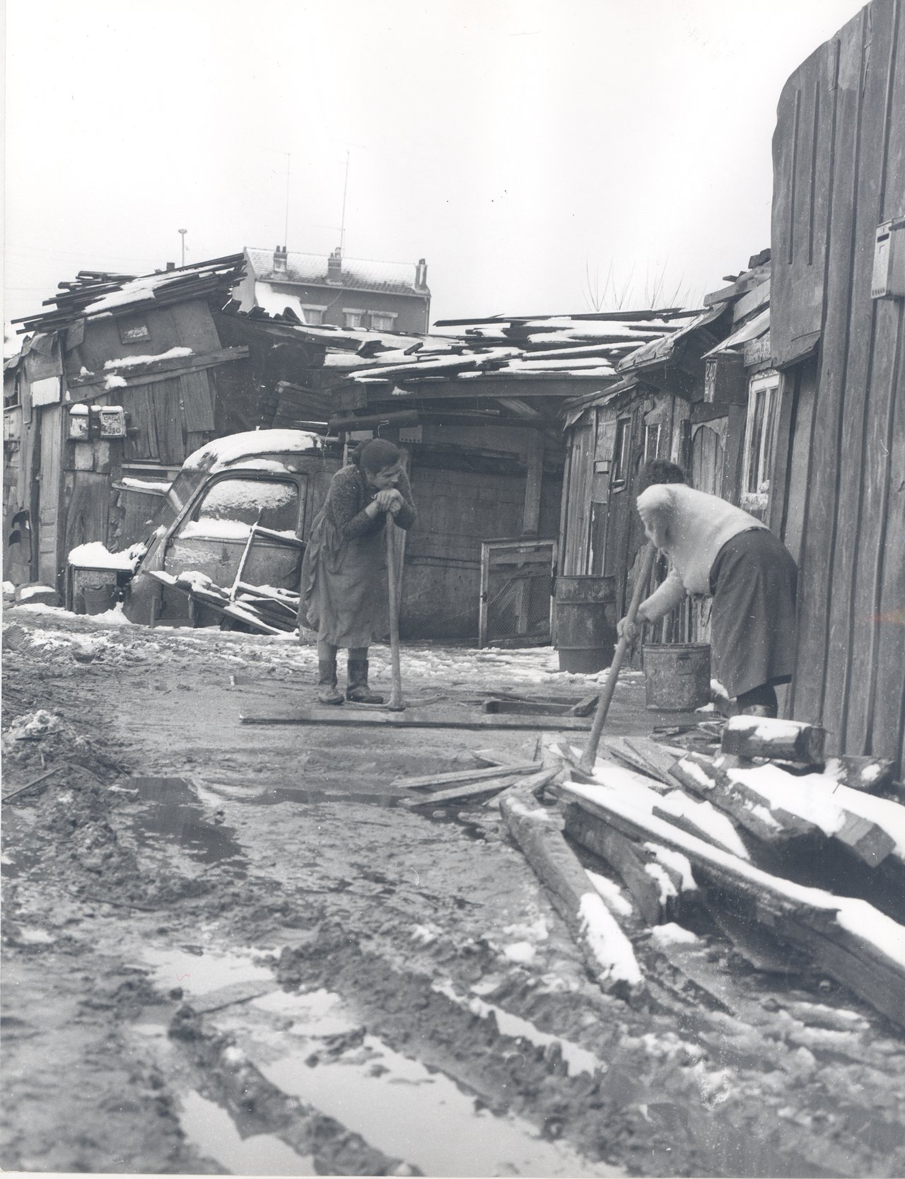 archive · « franc-moisin : des bidonvilles à la place rouge », Saint-Denis