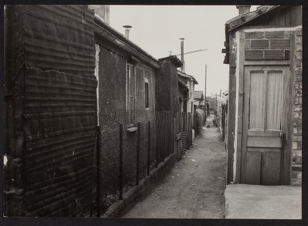 archive · « franc-moisin : des bidonvilles à la place rouge », Saint-Denis