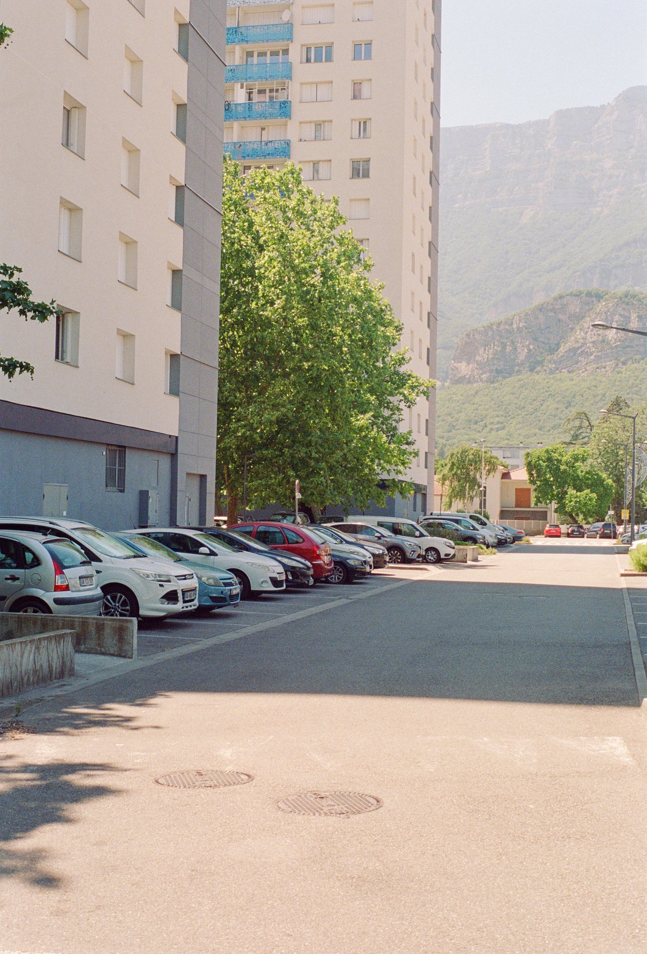 entrée du quartier · « sans mur », Le Pont-de-Claix, 2026