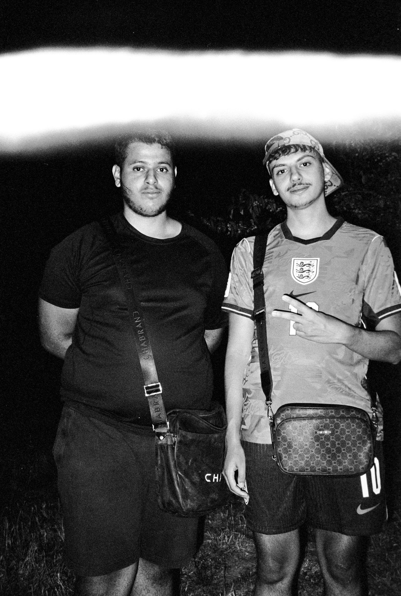 2 jeunes du quartier · « sans mur », Le Pont-de-Claix, 2026