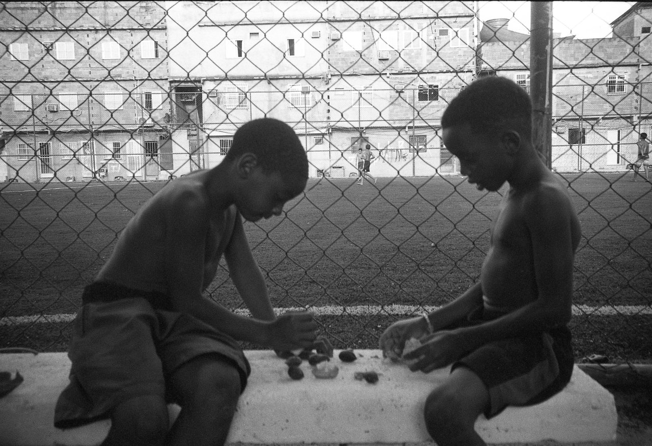 re-infancia · « favela ocho », Rio de Janeiro, 2026
