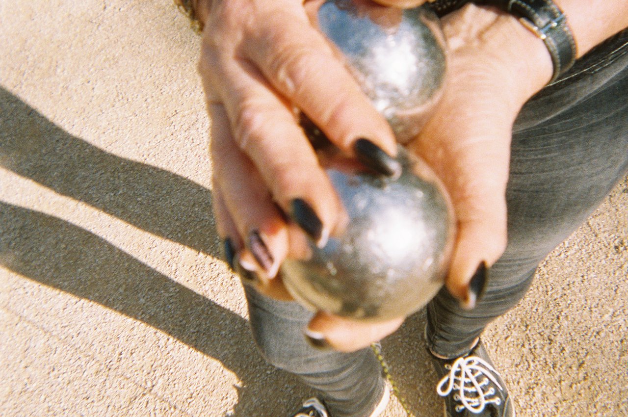 les boules qui font du bruit · « la cité aux fleurs », Marseille, 2023