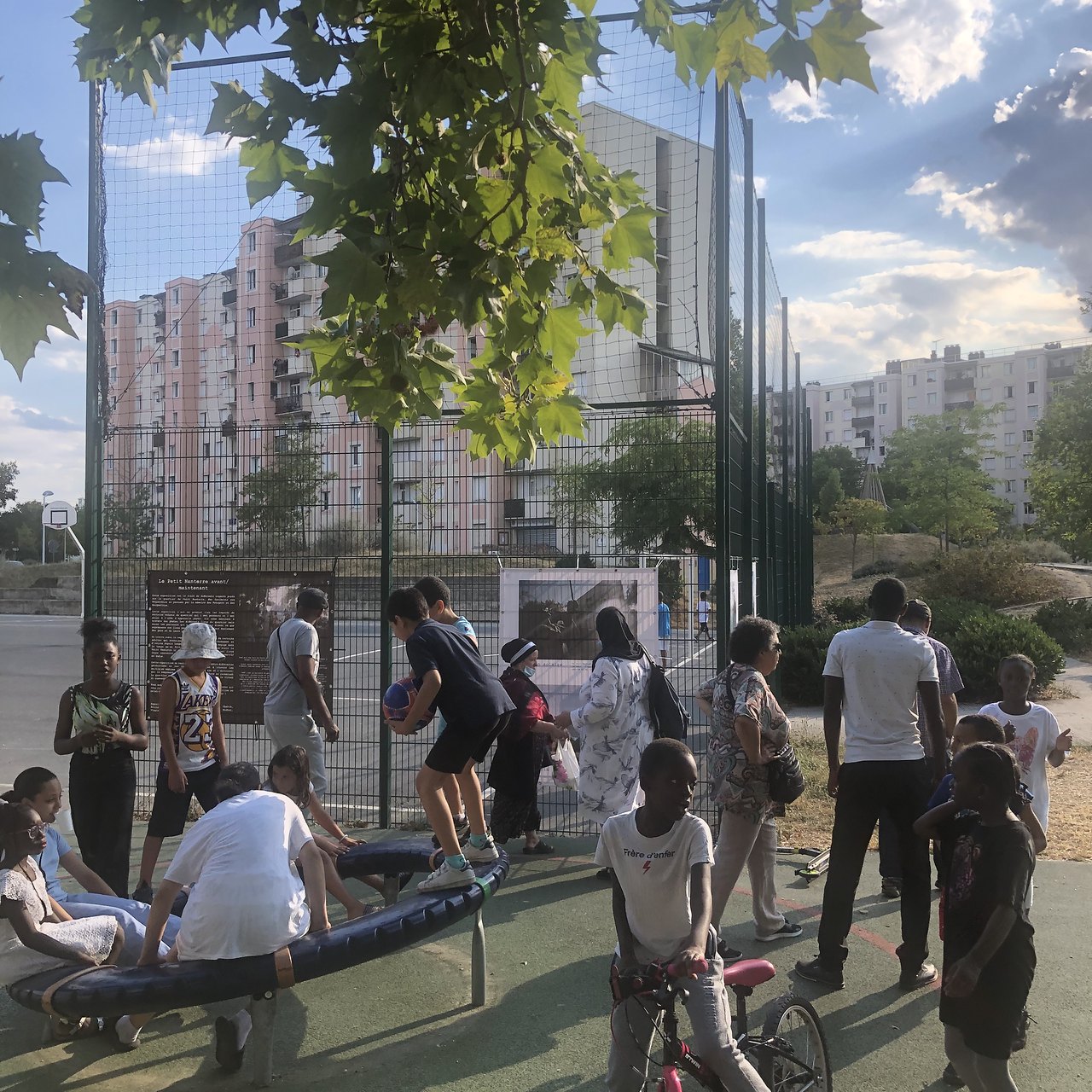 « le petit nanterre avant/maintenant », Petit Nanterre, Nanterre, 29 juillet 2022